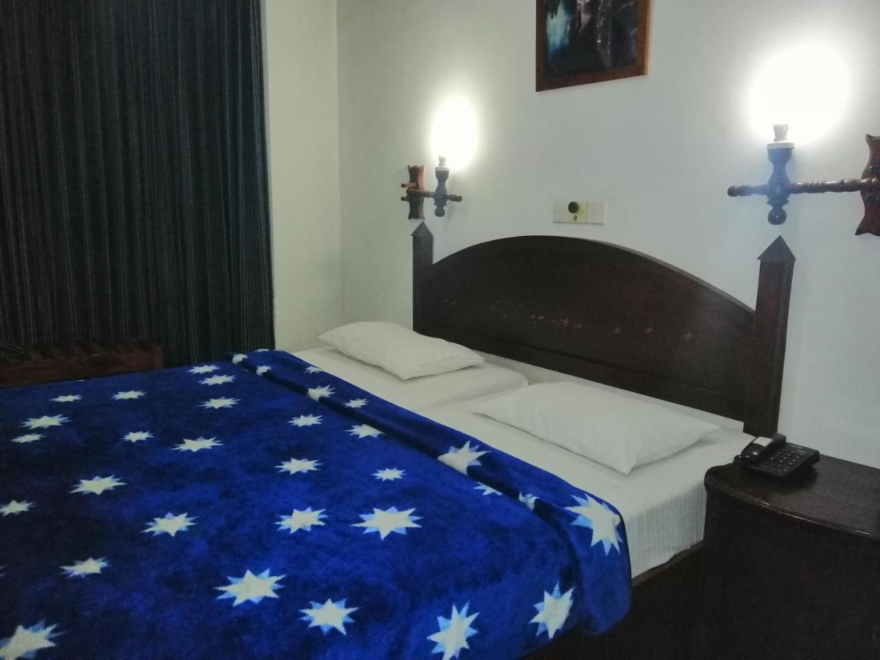 Hotel Silver Falls - Nuwara Eliya Værelse billede